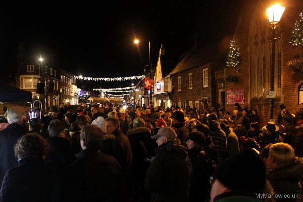 PHOTO GALLERY: Carols on the Causeway 2013