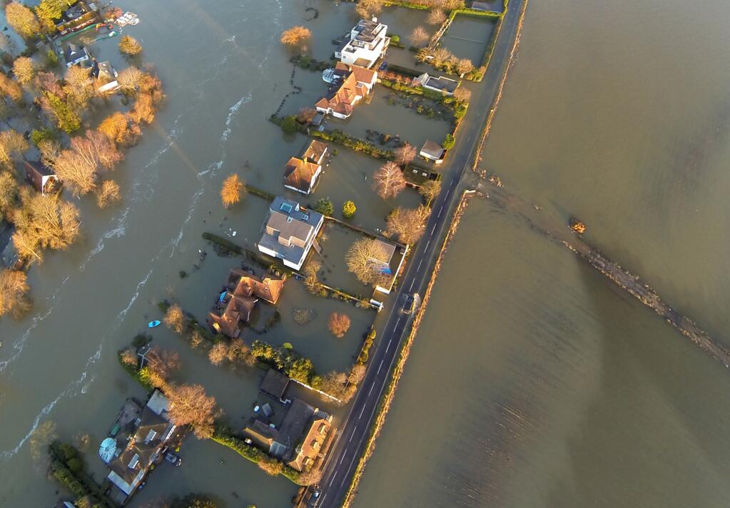 PHOTO GALLERY: Floods in Marlow – Jan 2014