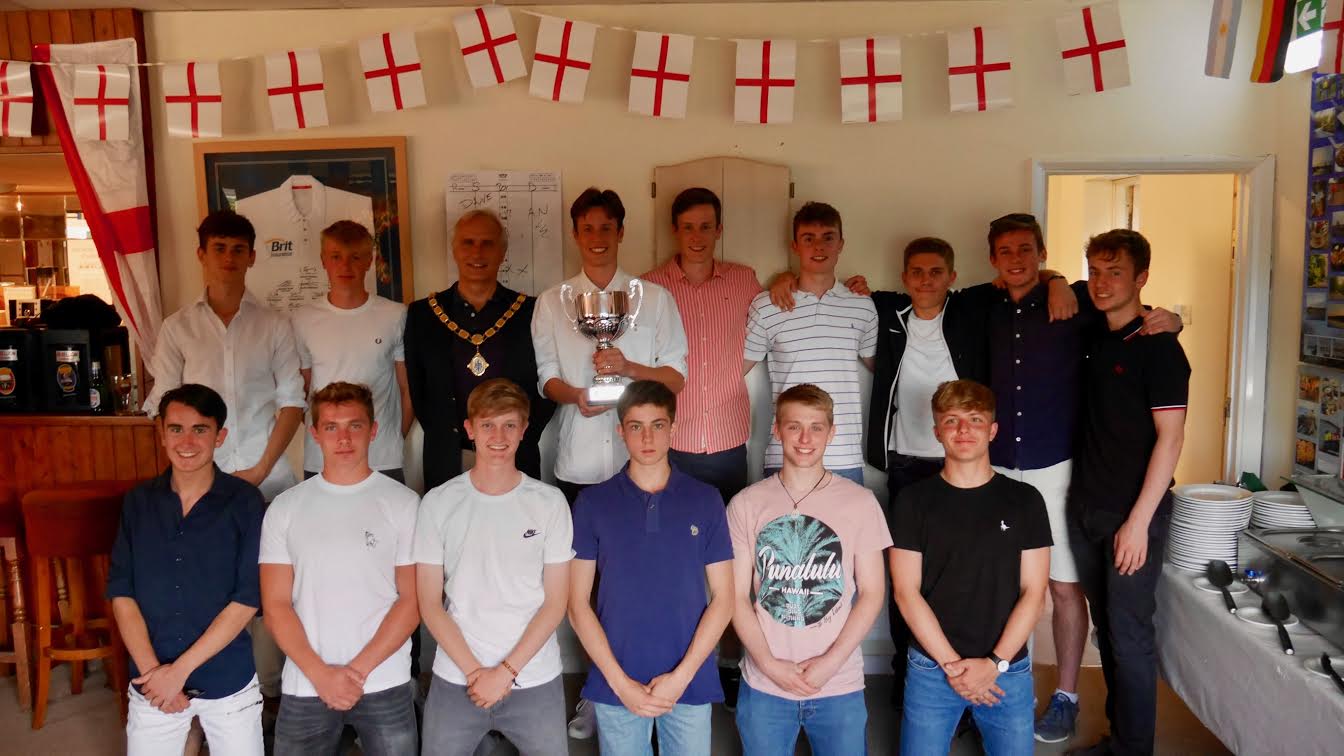 U18 Boys National Triumph caps an amazing season for Marlow Hockey Club
