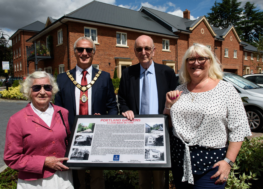 Portland Gardens history board unveiled