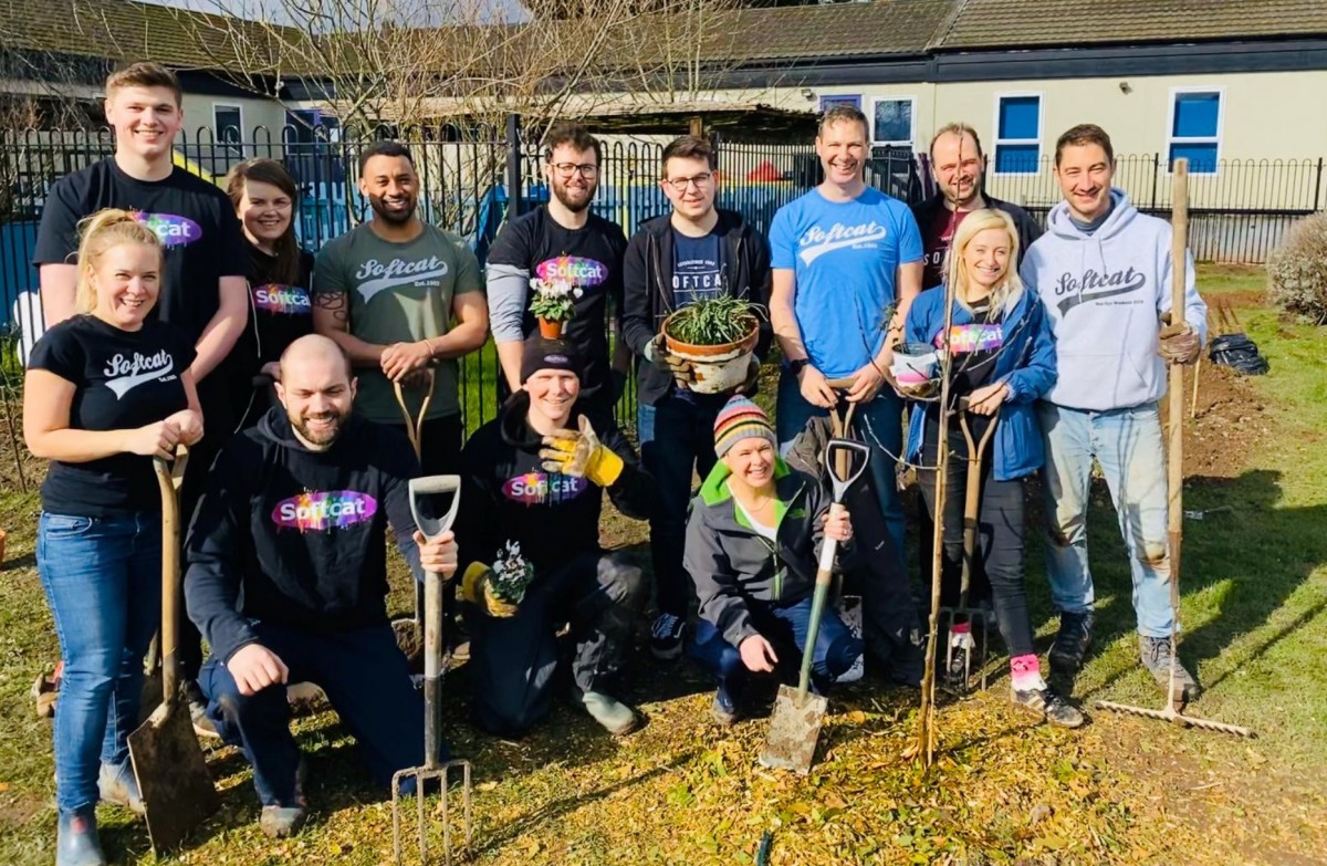 Sandygate School and Softcat collaborate on “rewilding” project
