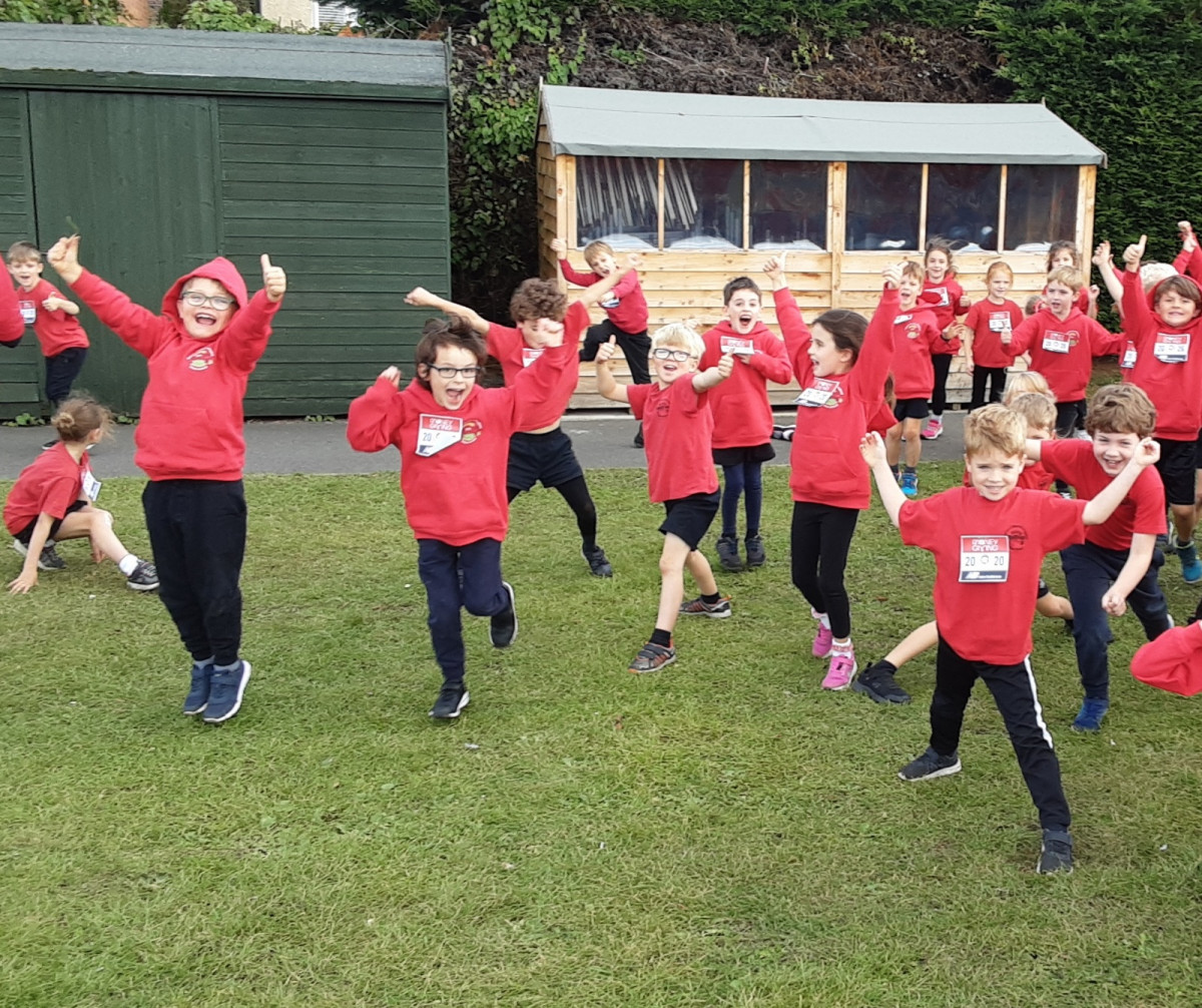Sandygate schoolchildren run Mini London Marathon