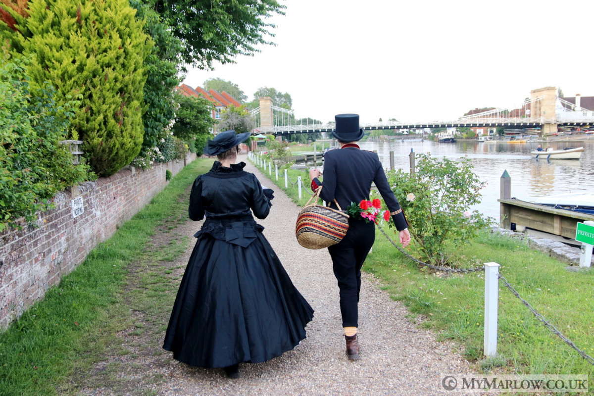 REVIEW: Mary does Marlow!