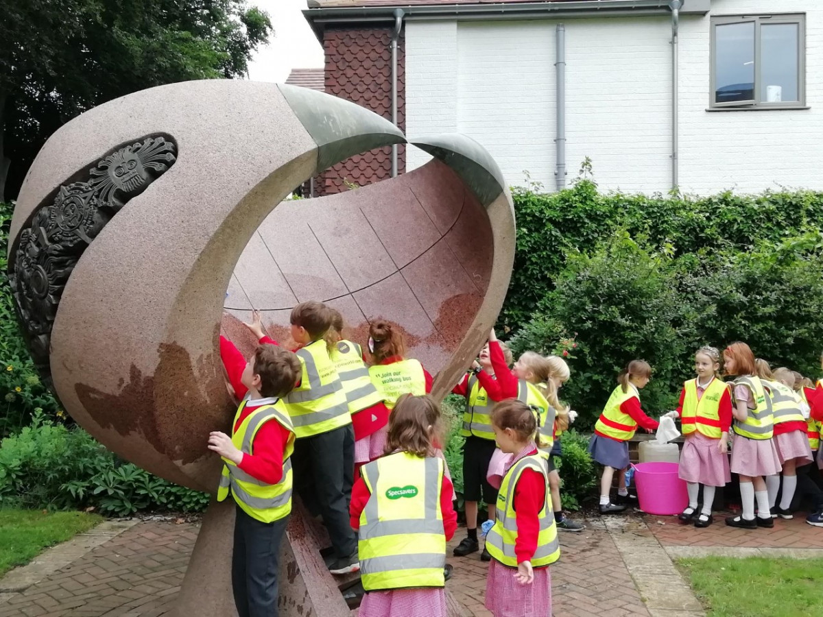 Marlow schoolchildren create group ‘Act of Service’ for Marlow community