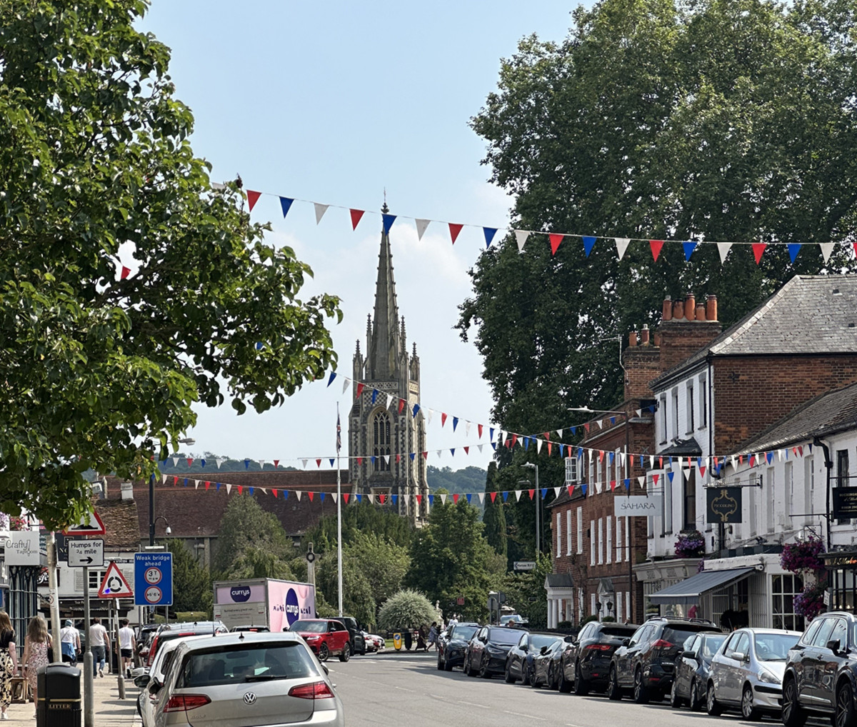 Marlow wins Buckinghamshire Best Kept Village award 🎉